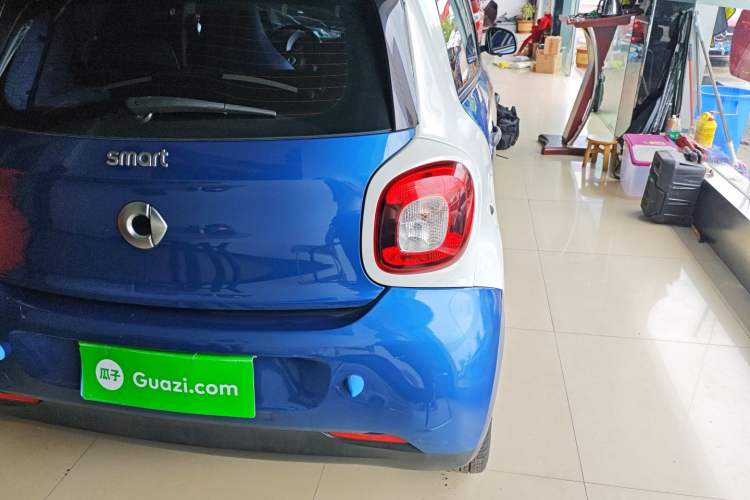 Used smart forfour 2016 1.0L 52 kW Dynamic Edition Exterior 6