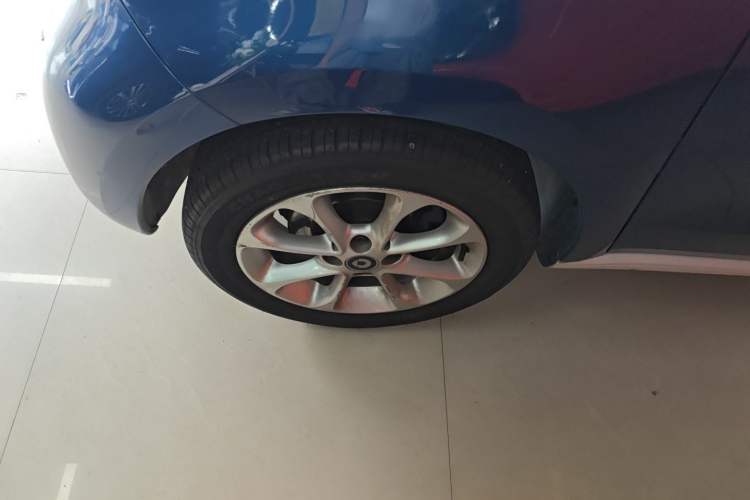 Used smart forfour 2016 1.0L 52 kW Dynamic Edition Exterior 7