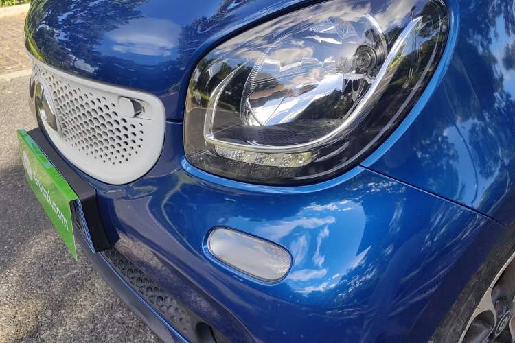 Used smart forfour 2016 1.0L 52 kW Passion Edition Exterior 7