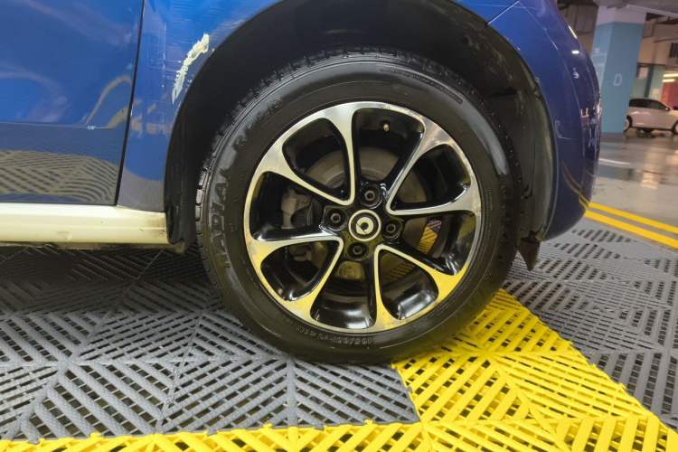 Used smart forfour 2016 1.0L 52 kW Passion Edition Exterior 7