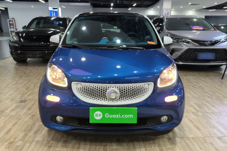 Used smart forfour 2016 0.9T 66 kW Ultimate Edition Front