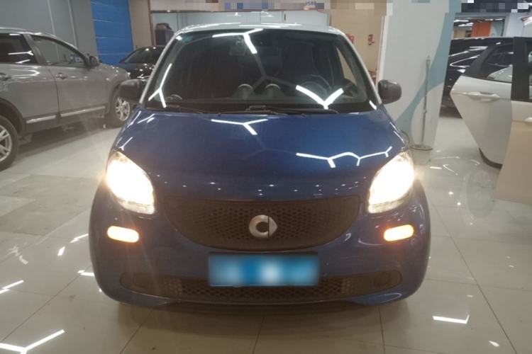Used smart forfour 2016 1.0L 52 kW Dynamic Edition Front