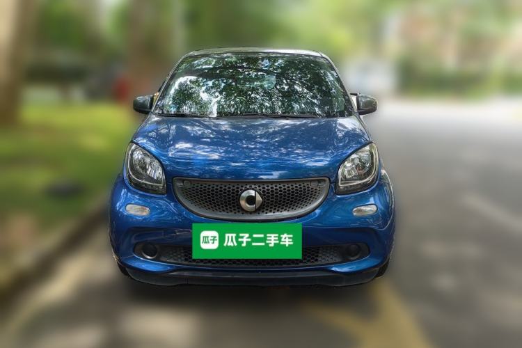 Used smart forfour 2016 1.0L 52 kW Passion Edition Front