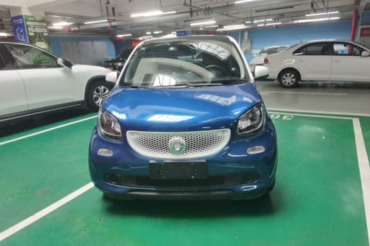 Used smart forfour 2016 0.9T 66 kW Pioneer Edition Front