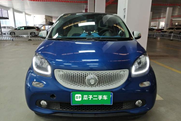 Used smart forfour 2016 0.9T 66 kW Ultimate Edition Front