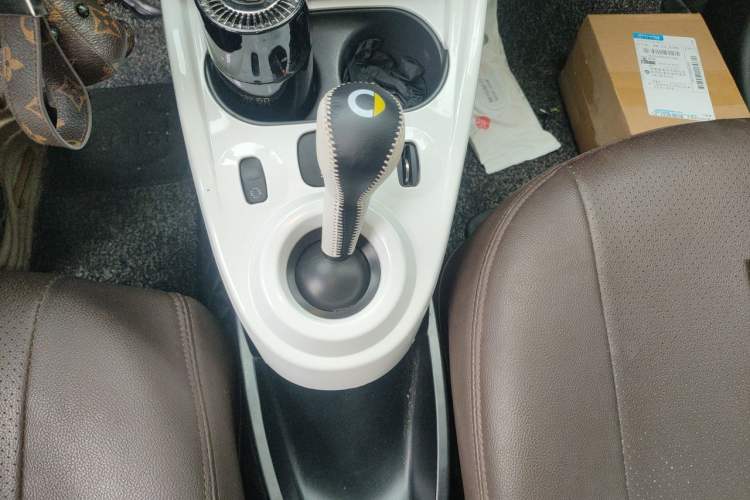 Used smart forfour 2016 1.0L 52 kW Dynamic Edition Gear Lever