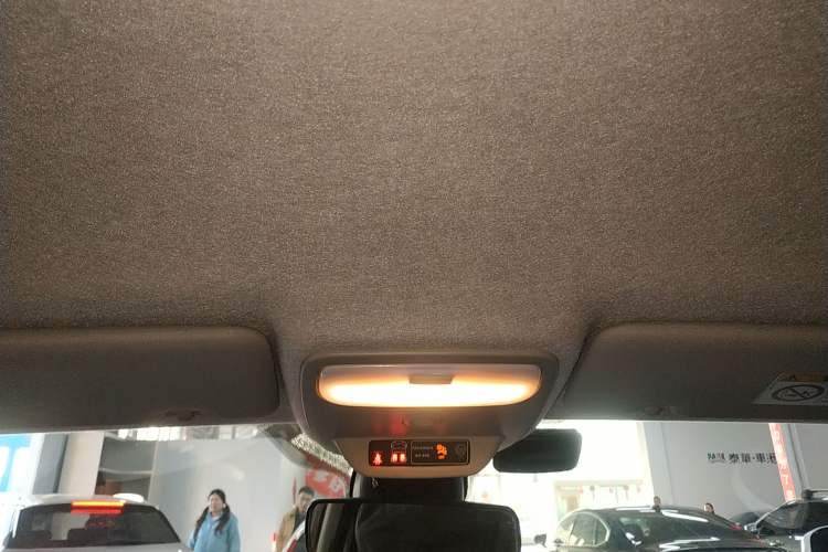 Used smart forfour 2016 1.0L 52 kW Dynamic Edition Headliner