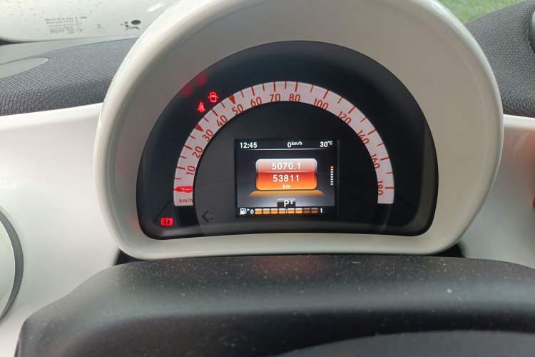 Used smart forfour 2016 1.0L 52 kW Passion Edition Instrument Cluster