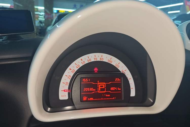 Used smart forfour 2016 1.0L 52 kW Dynamic Edition Instrument Cluster