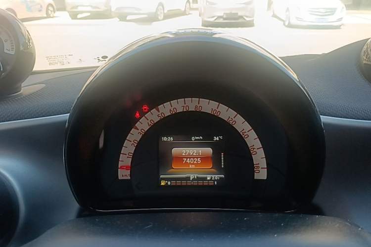 Used smart forfour 2016 0.9T 66 kW Pioneer Edition Instrument Cluster
