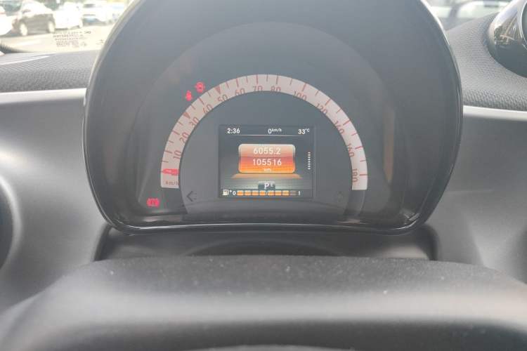 Used smart forfour 2016 1.0L 52 kW Passion Edition Instrument Cluster