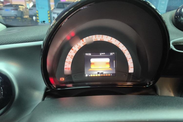 Used smart forfour 2016 1.0L 52 kW Passion Edition Instrument Cluster