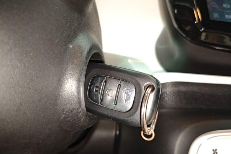 Used smart forfour 2016 1.0L 52 kW Passion Edition Interior 1