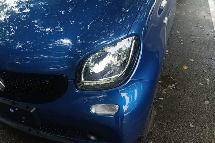 Used smart forfour 2016 1.0L 52 kW Passion Edition Left Front Headlight