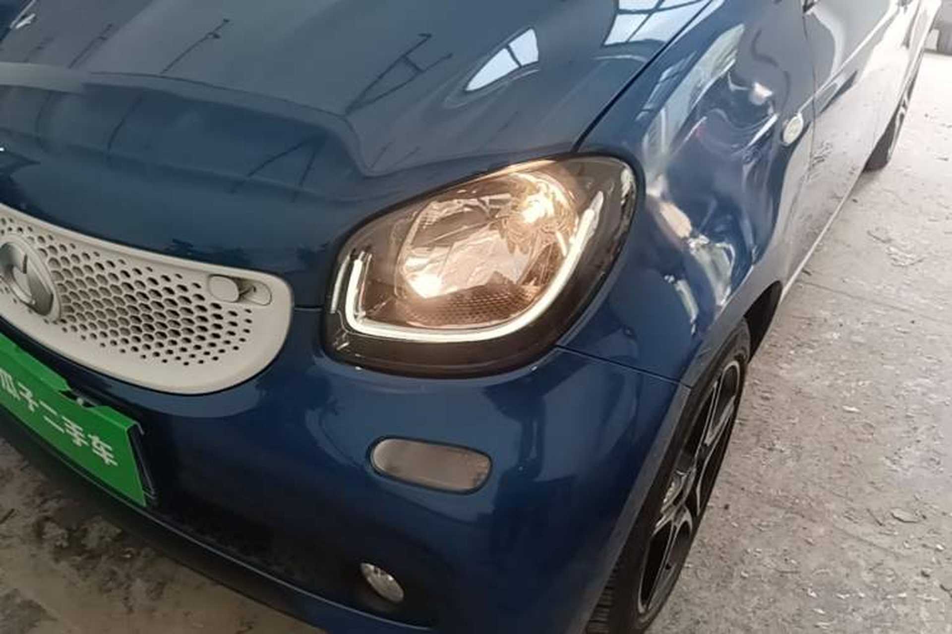 Used smart forfour 2016 0.9T 66 kW Ultimate Edition Left Front Headlight
