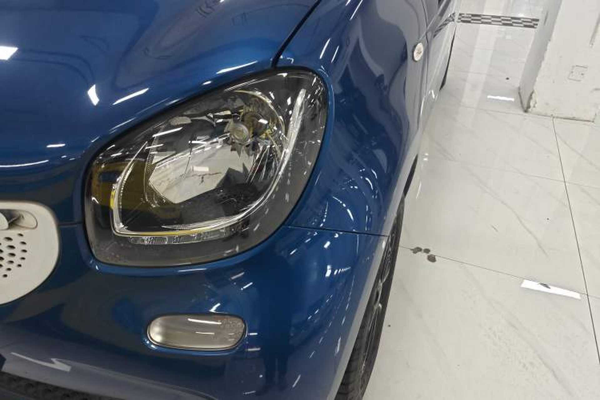 Used smart forfour 2016 1.0L 52 kW Passion Edition Left Front Headlight