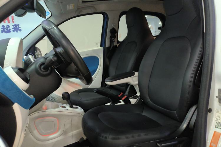 Used smart forfour 2016 0.9T 66 kW Ultimate Edition Left Front Seat