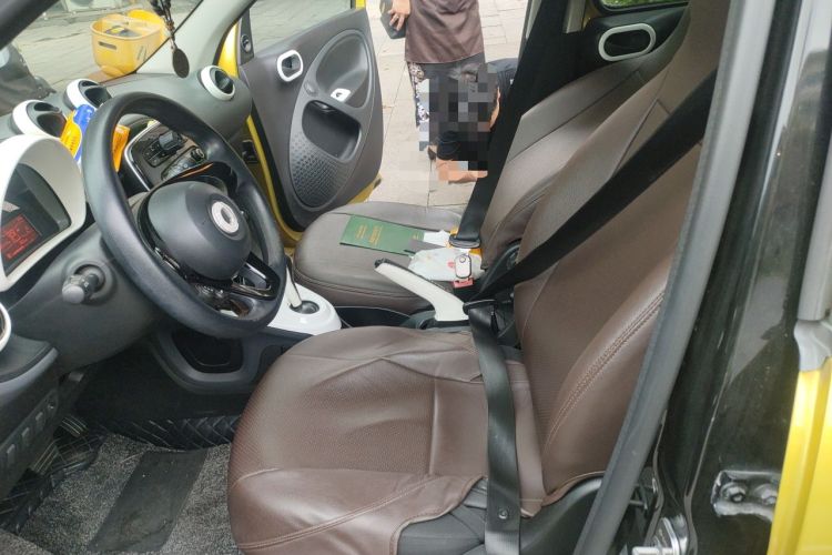 Used smart forfour 2016 1.0L 52 kW Dynamic Edition Left Front Seat