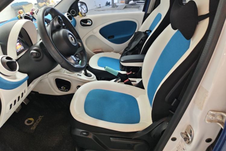 Used smart forfour 2016 0.9T 66 kW Ultimate Edition Left Front Seat