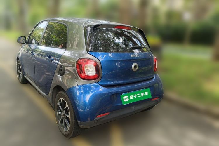 Used smart forfour 2016 1.0L 52 kW Passion Edition Rear Left 45 Deg