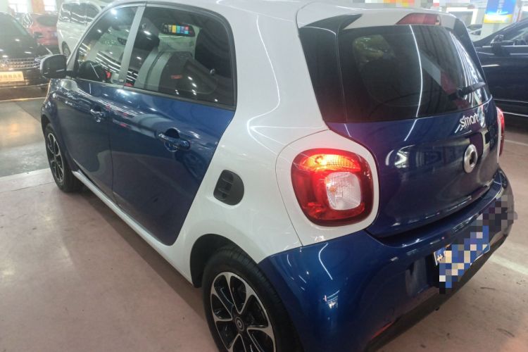 Used smart forfour 2016 1.0L 52 kW Passion Edition Rear Left 45 Deg