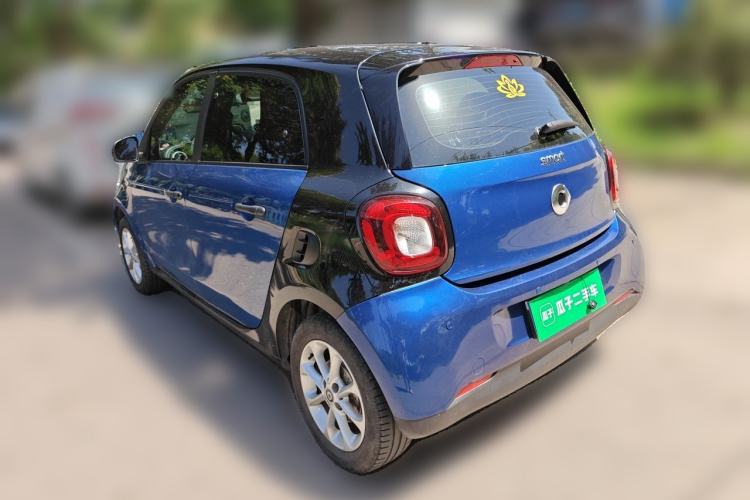 Used smart forfour 2016 1.0L 52 kW Dynamic Edition Rear Left 45 Deg