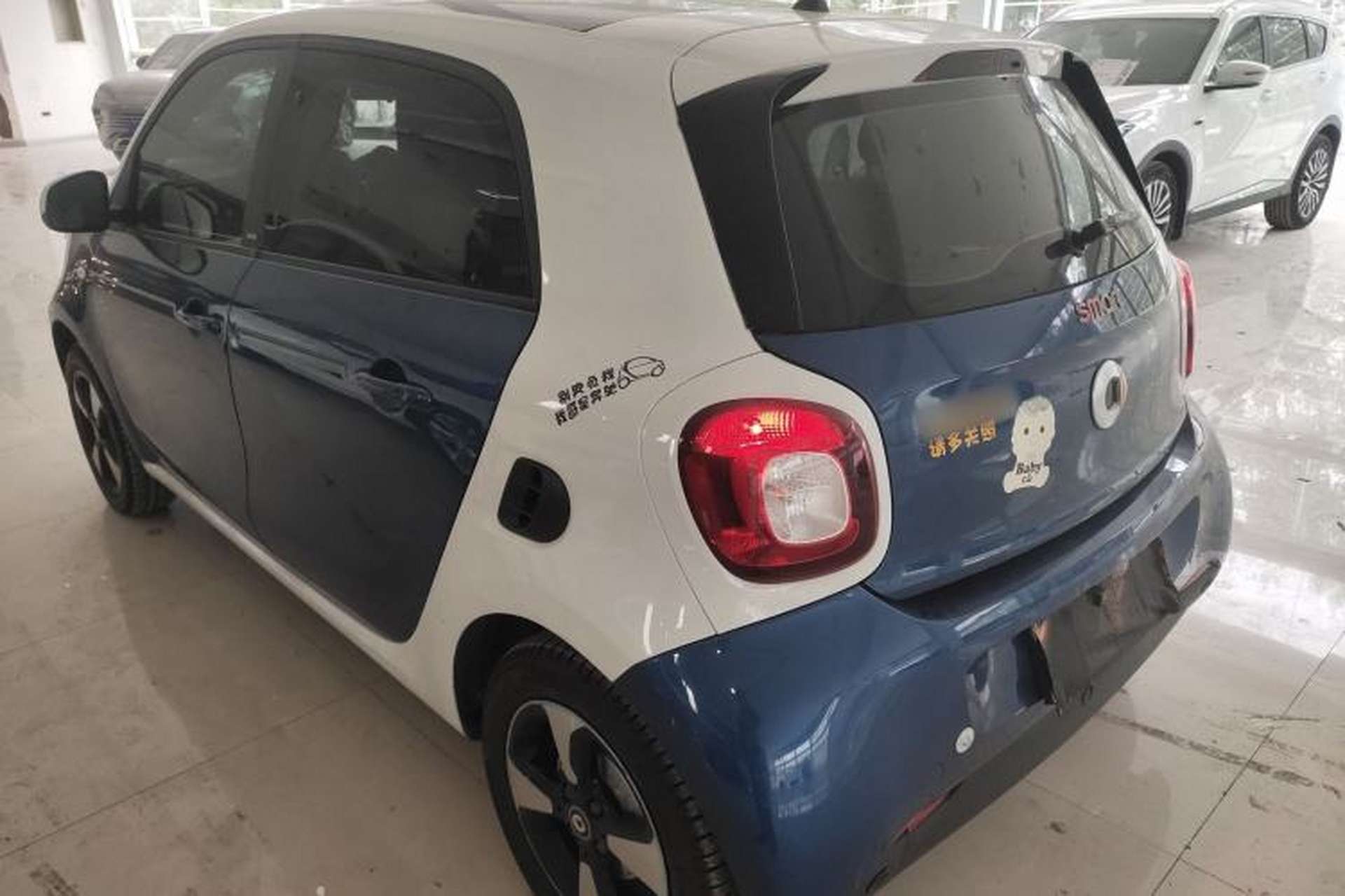 Used smart forfour 2016 1.0L 52 kW Passion Edition Rear Left 45 Deg