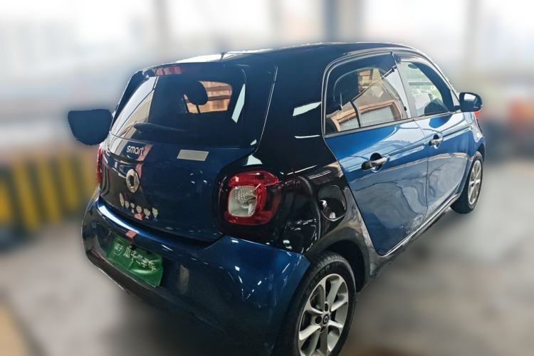 Used smart forfour 2016 1.0L 52 kW Dynamic Edition Rear Right 45 Deg