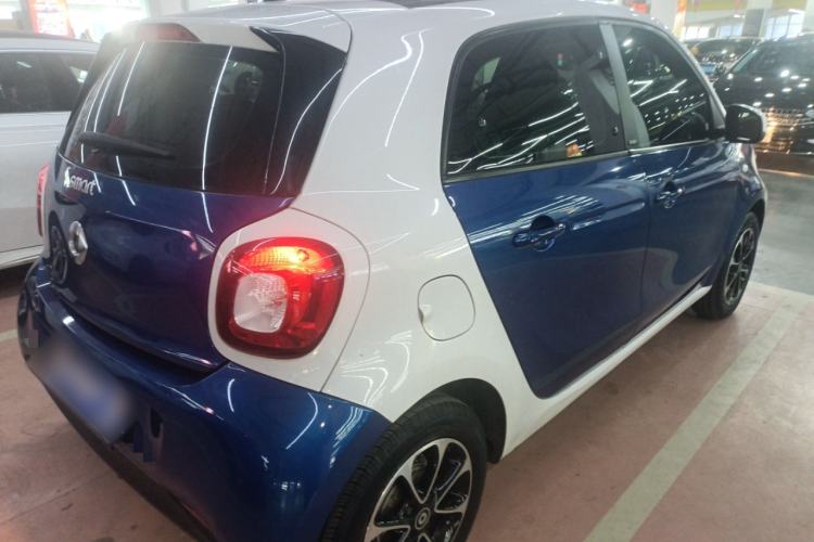 Used smart forfour 2016 1.0L 52 kW Passion Edition Rear Right 45 Deg
