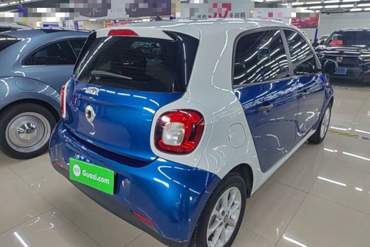 Used smart forfour 2016 1.0L 52 kW Dynamic Edition Rear Right 45 Deg