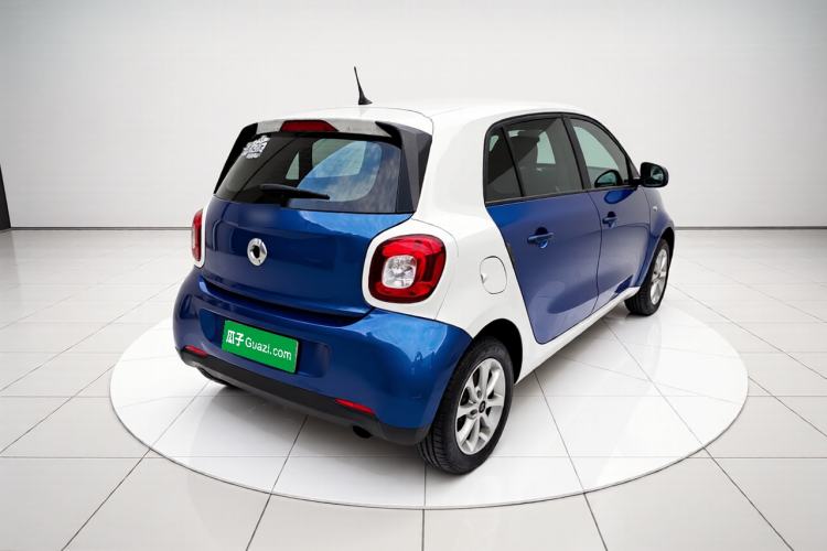 Used smart forfour 2016 1.0L 52 kW Dynamic Edition Rear Right 45 Deg