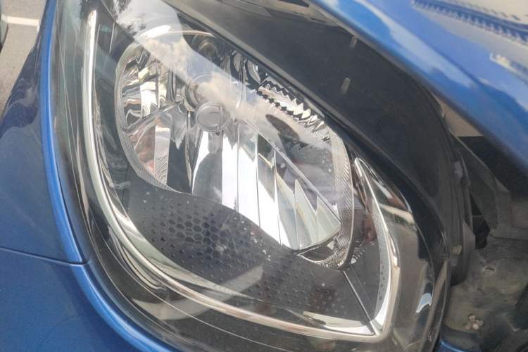Used smart forfour 2016 1.0L 52 kW Passion Edition Right Front Headlight