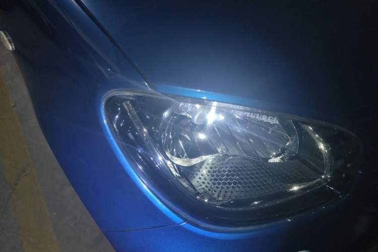 Used smart forfour 2016 1.0L 52 kW Dynamic Edition Right Front Headlight