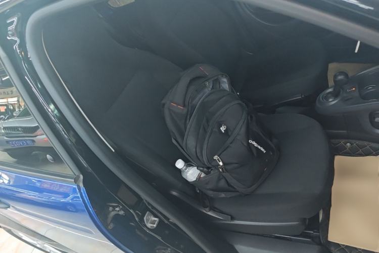 Used smart forfour 2016 1.0L 52 kW Dynamic Edition Right Front Seat
