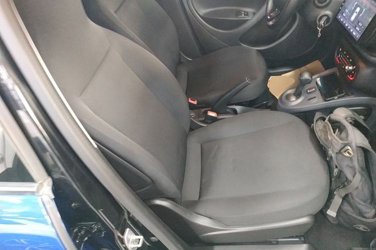 Used smart forfour 2016 1.0L 52 kW Dynamic Edition Right Front Seat