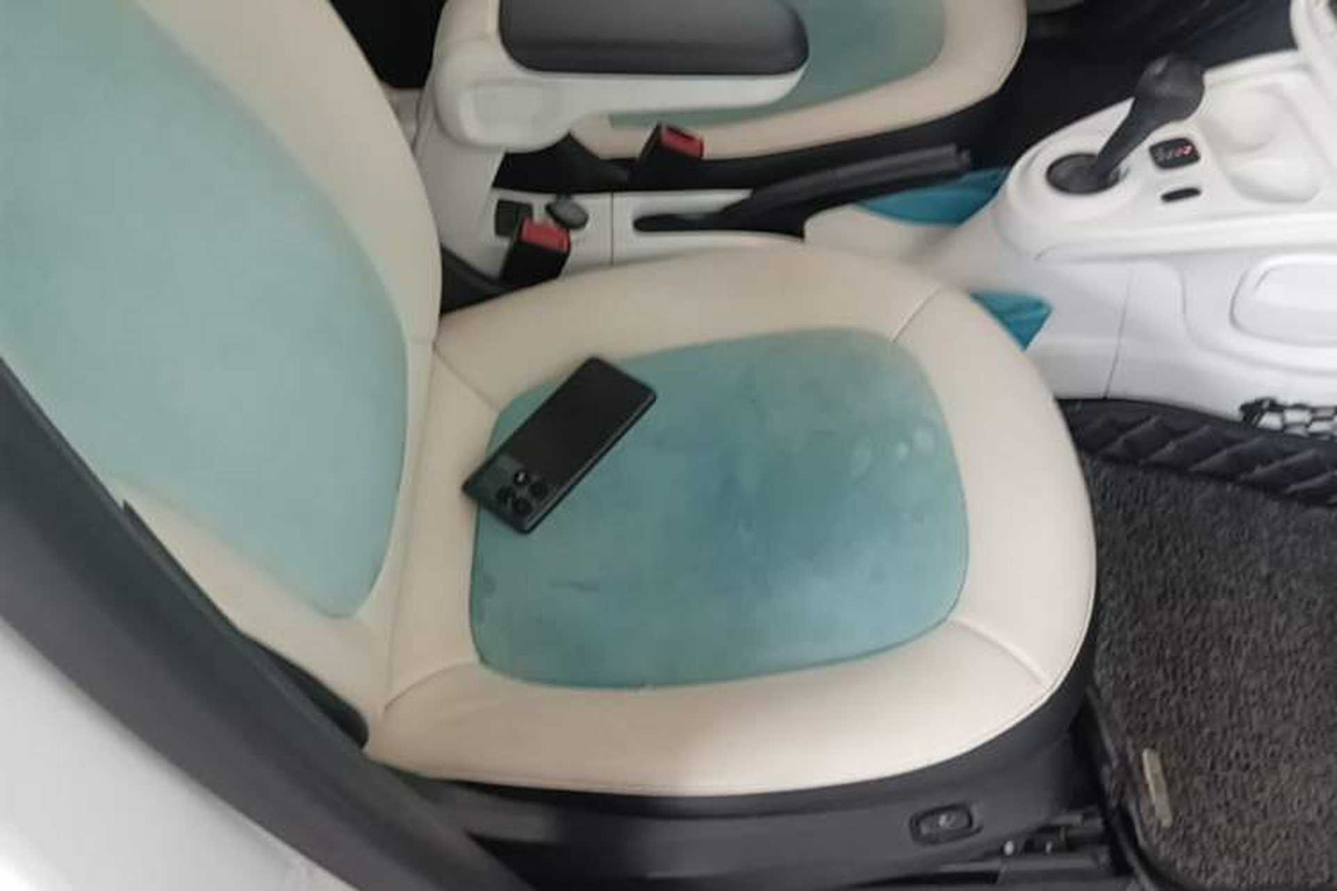 Used smart forfour 2016 0.9T 66 kW Ultimate Edition Right Front Seat