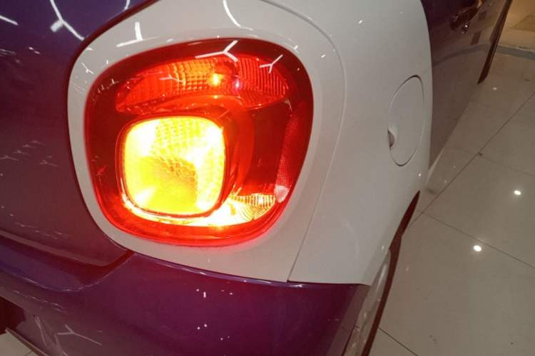 Used smart forfour 2016 1.0L 52 kW Dynamic Edition Right Rear Taillight