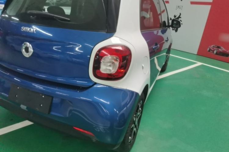 Used smart forfour 2016 0.9T 66 kW Pioneer Edition Right Rear Taillight