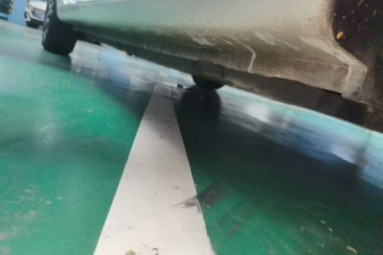Used smart forfour 2016 0.9T 66 kW Pioneer Edition Right Side Sill