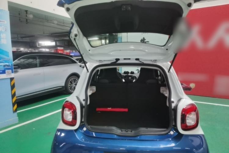Used smart forfour 2016 0.9T 66 kW Pioneer Edition Trunk