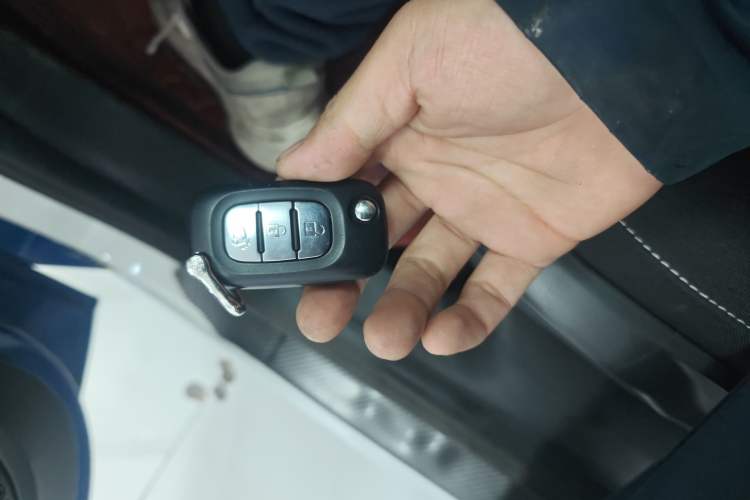 Used smart forfour 2016 1.0L 52 kW Passion Edition Vehicle Key