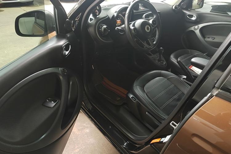 Used smart forfour 2016 0.9T 66 kW Pioneer Edition Driver Seat