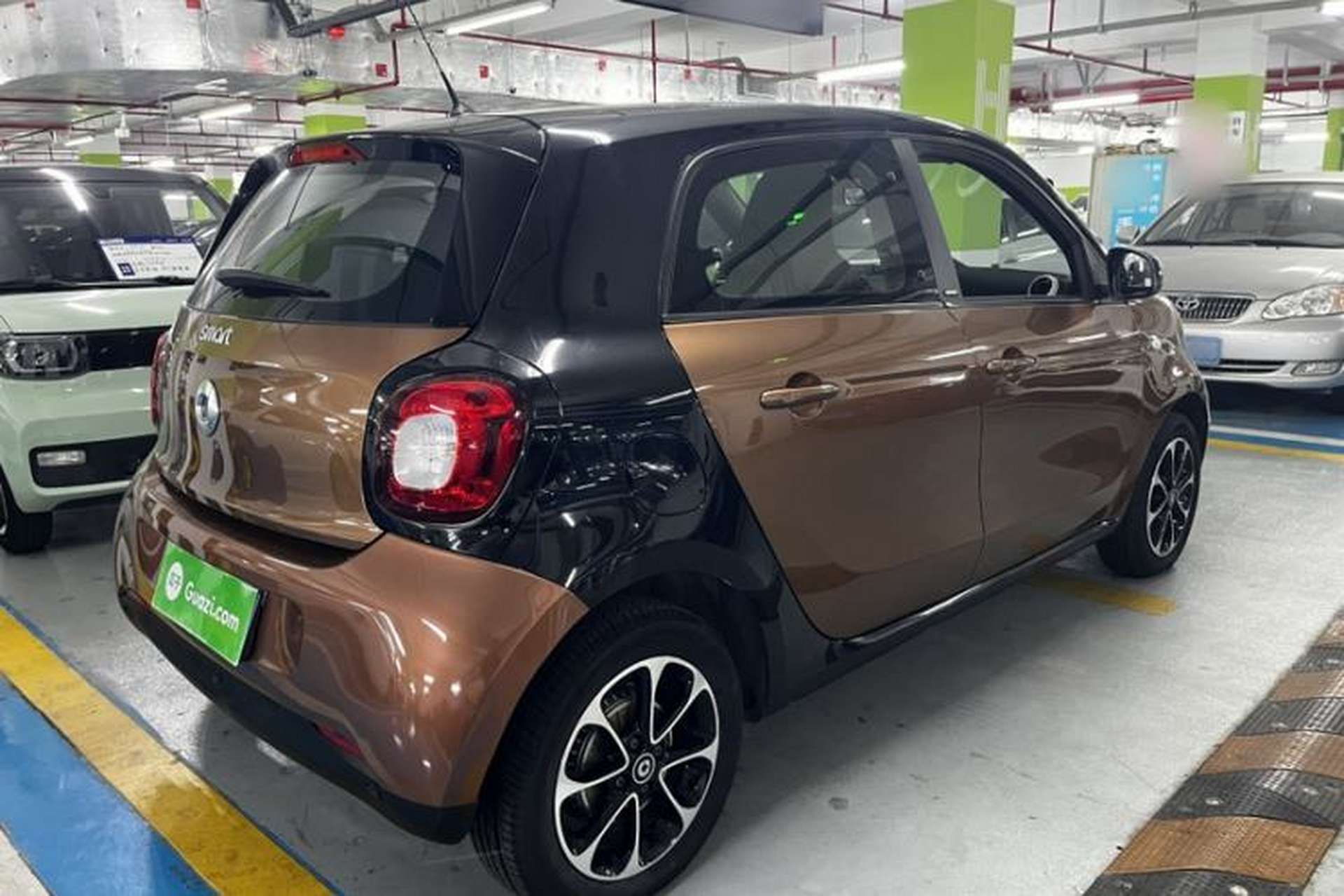Used smart forfour 2016 1.0L 52 kW Passion Edition Exterior 3