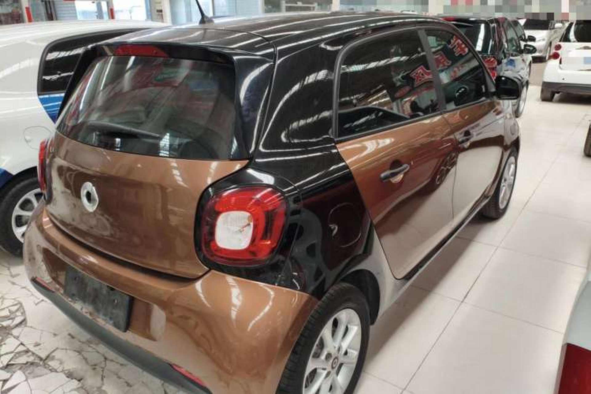 Used smart forfour 2016 1.0L 52 kW Dynamic Edition Exterior 5