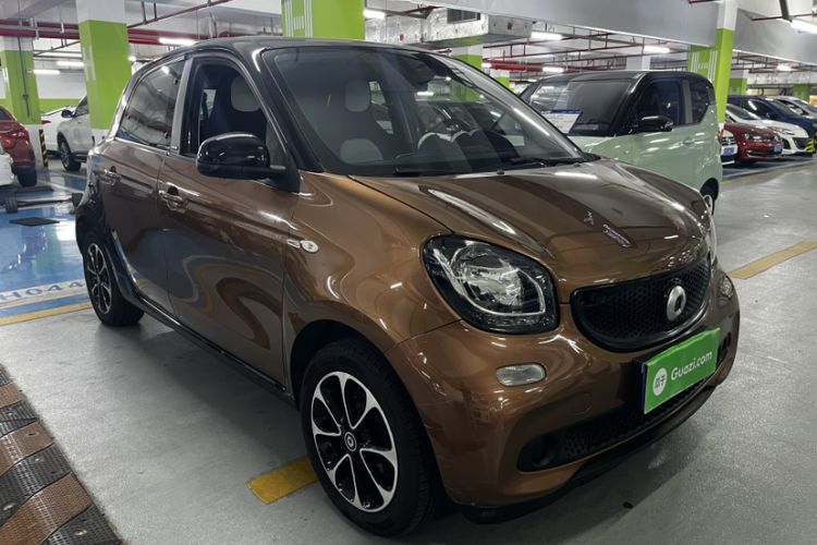 Used smart forfour 2016 1.0L 52 kW Passion Edition Exterior 5