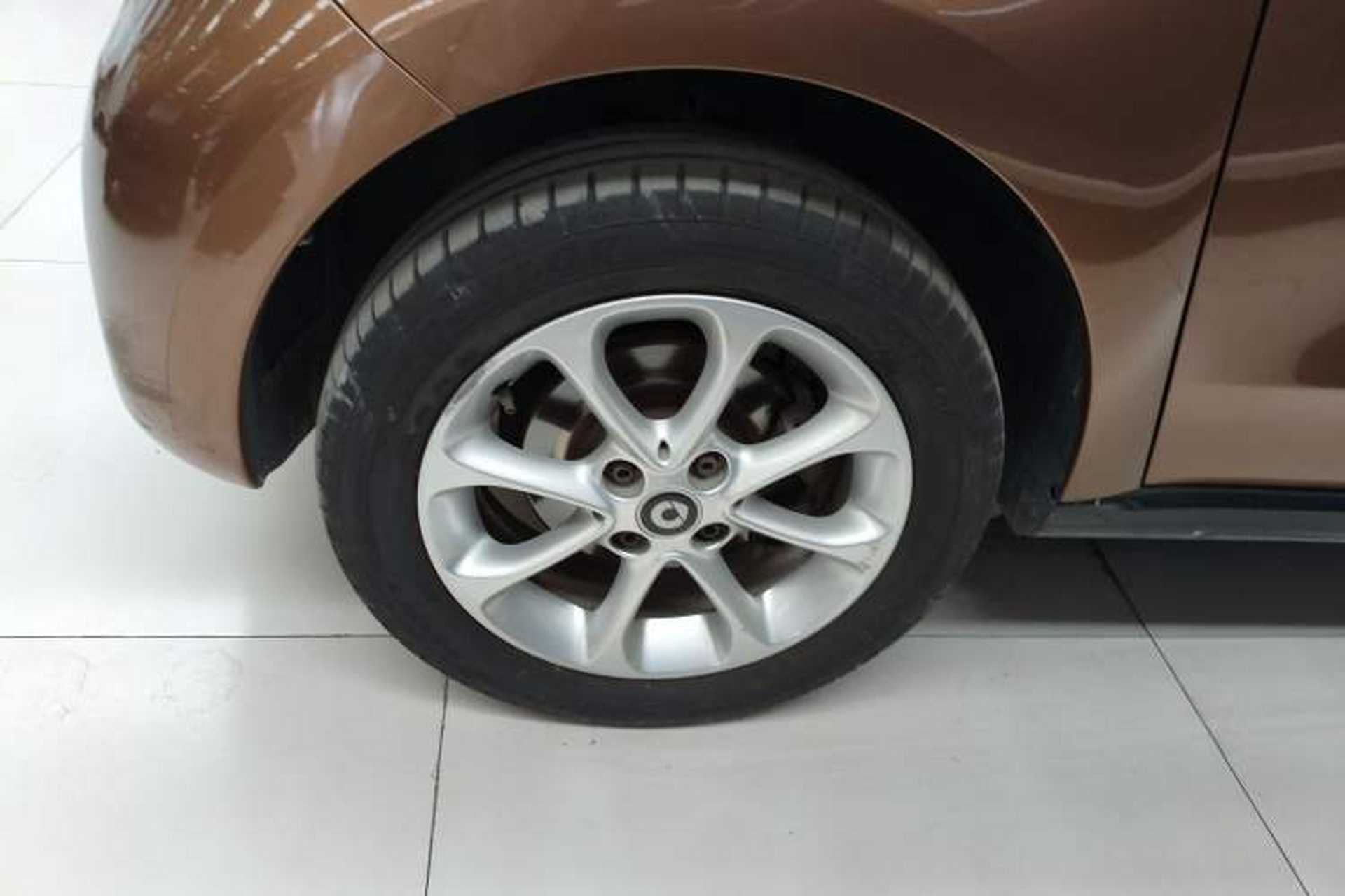 Used smart forfour 2016 1.0L 52 kW Dynamic Edition Exterior 7
