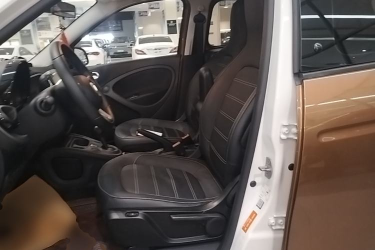 Used smart forfour 2016 0.9T 66 kW Pioneer Edition Left Front Seat