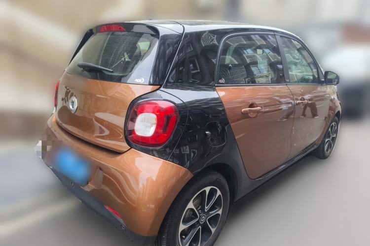 Used smart forfour 2016 1.0L 52 kW Passion Edition Rear Right 45 Deg