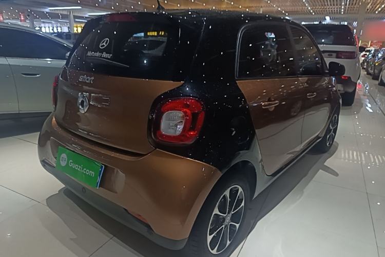 Used smart forfour 2016 1.0L 52 kW Passion Edition Rear Right 45 Deg
