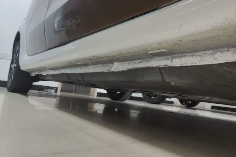 Used smart forfour 2016 1.0L 52 kW Passion Edition Right Side Sill